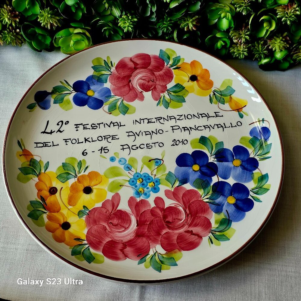 Rivignano Hand-painted floral large ceramic wall plate made in Italy